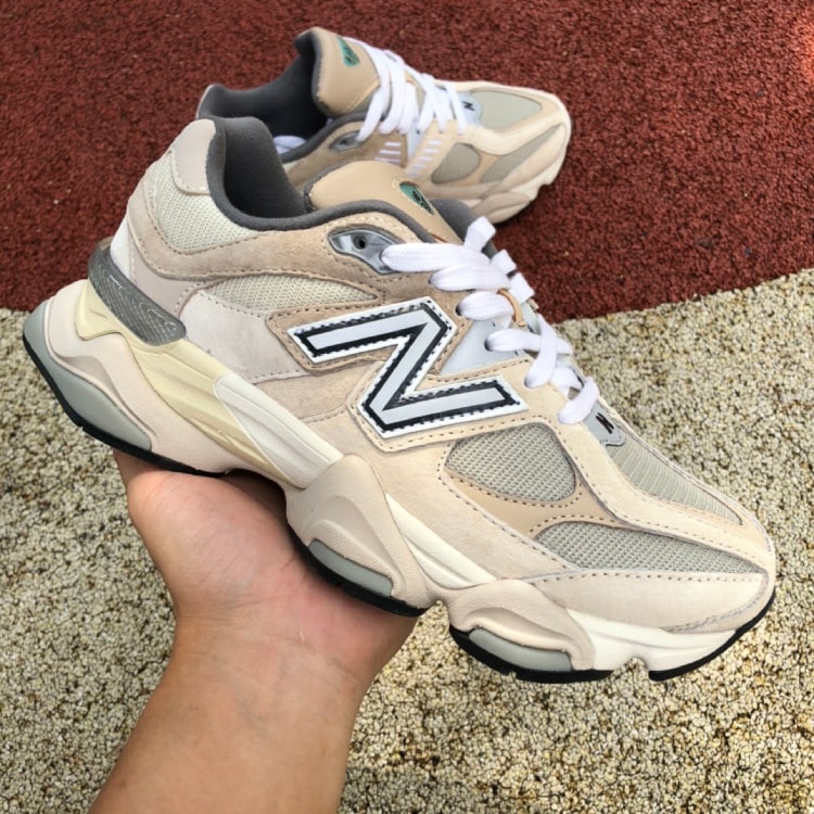 New Balance 9060 [X. 14]